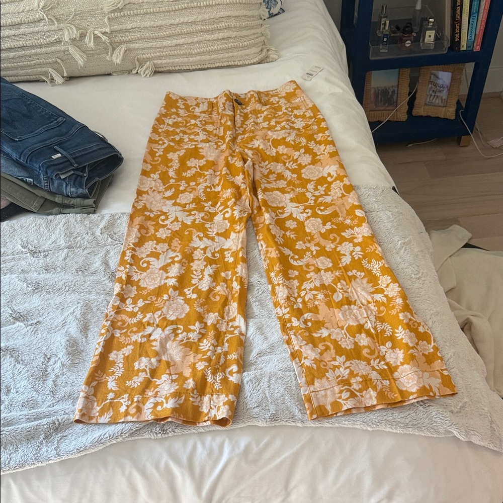 NWT Floral Wide-Leg Pants in Yellow and White